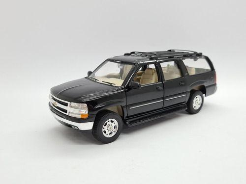 Miniatura Chevrolet Suburban Lt 2000 Metal 1:24 - Welly